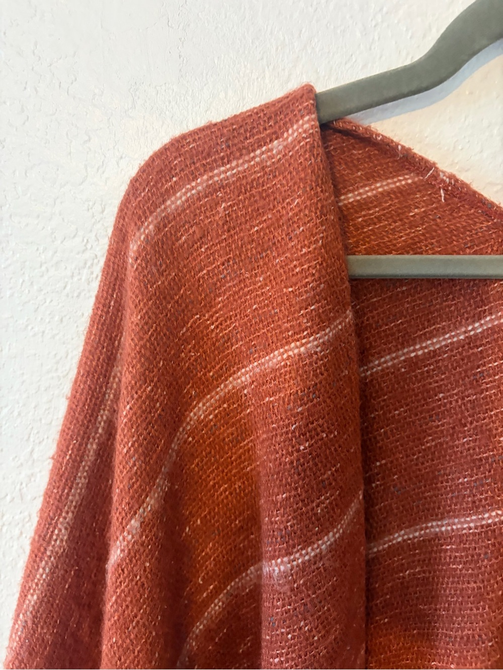 Universal Thread Rust Open-Front Fringe Poncho - Picture 9 of 16